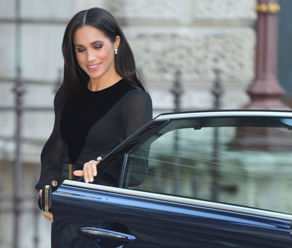 There’s a sexy Meghan Markle Halloween costume and we’re confused