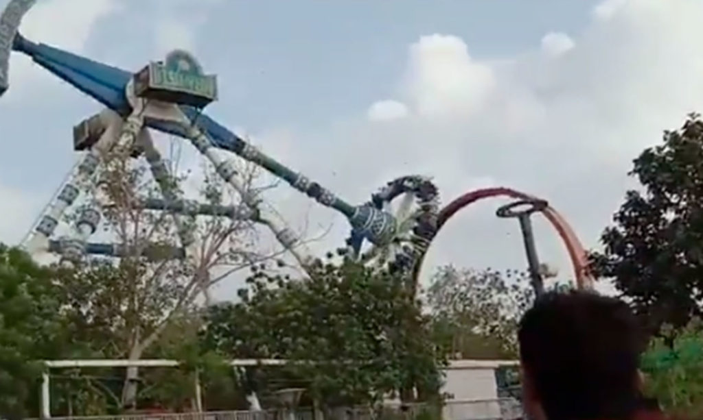 Theme Park Ride Snaps In Half Leaving Two Dead, Dozens Injured