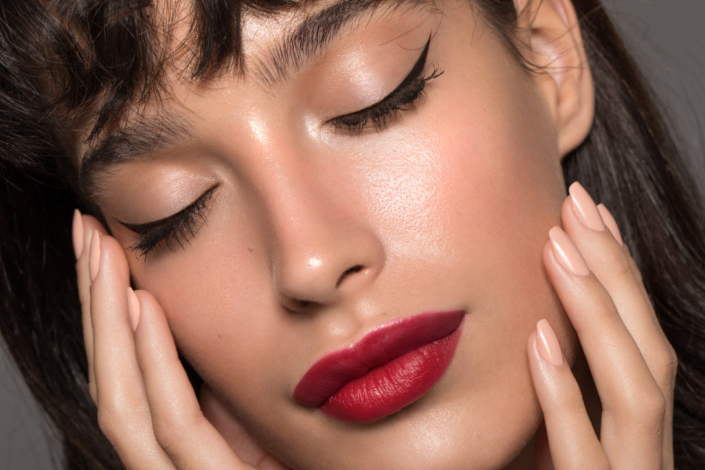 These Four Winged Eyeliner Hacks Will Rock Your World
