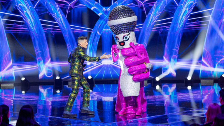 Legit Huge Star Revealed As The Masked Singer’s Microphone