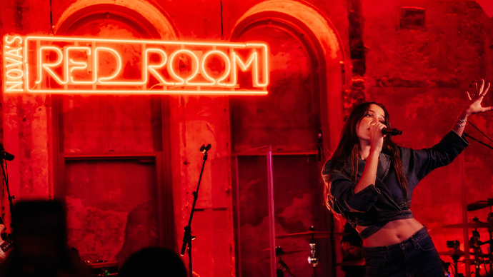 Kita Alexander Had Us Spinnin’ In Nova’s Red Room Presented By Maybelline New York